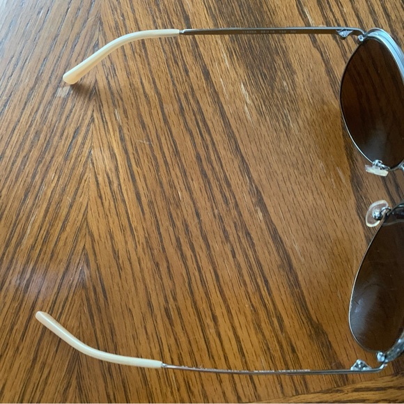 Michael Kors sunglasses rose colored mirrored lens and silver hardware with case - Picture 2 of 4